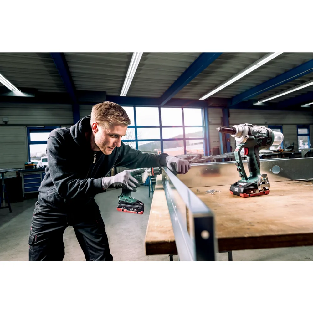 Máy Bắn Rivet Dùng Pin Metabo NP 18 LTX BL 5.0 Máy Bắn Rivet Dùng Pin Metabo NP 18 LTX BL 5.0